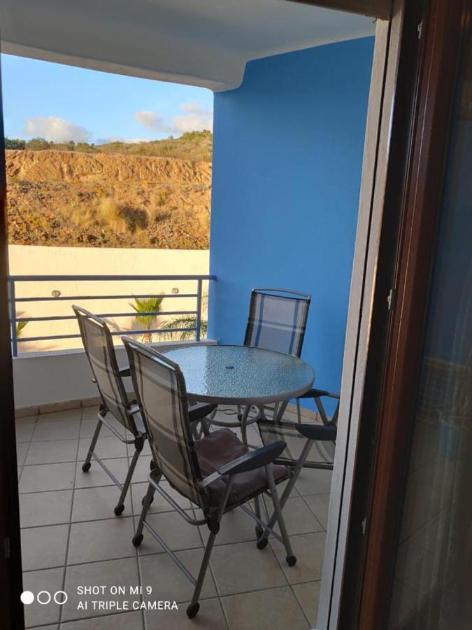 Studio Avec Piscine Et Wifi A Cabonegro Cabo Negro Exterior foto